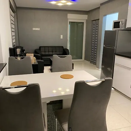 New - Free Parking - Wifi - Kitchen Appartement *