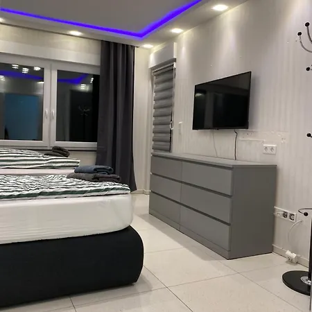 New - Free Parking - Wifi - Kitchen