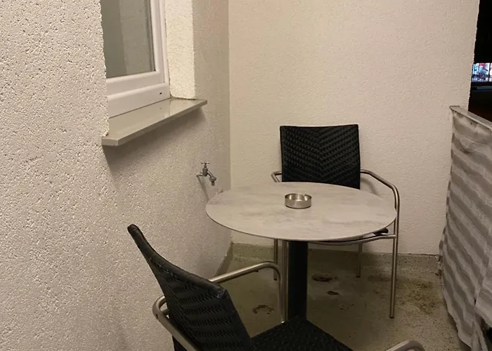 New - Free Parking - Wifi - Kitchen *